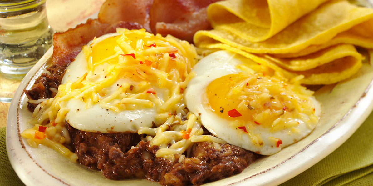 Pepper Jack Huevos and Refried Beans