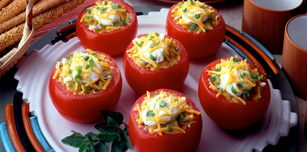 Spicy Cheddar-Stuffed Tomatoes