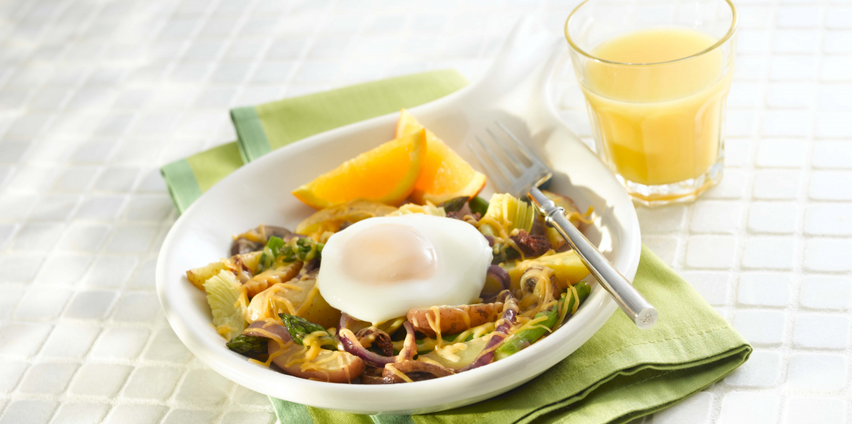 Poached Egg with Cheddar, Asparagus, and Potatoes