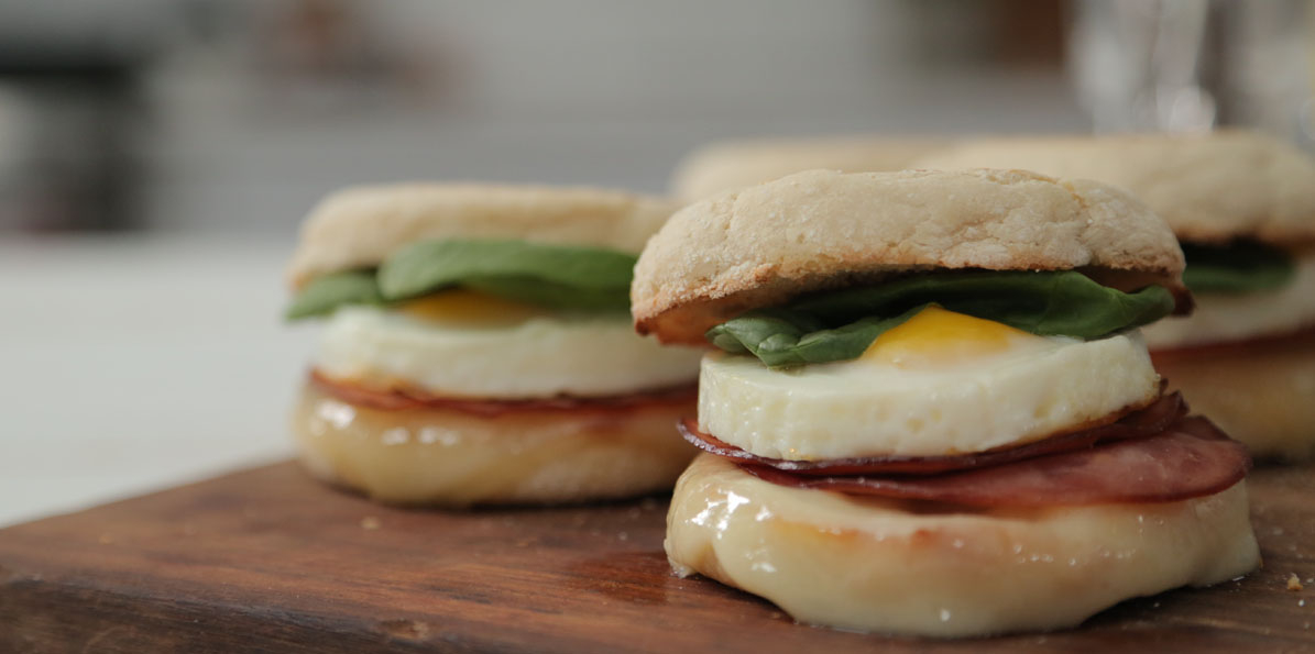 Ham And Swiss Spinach Egg Sandwiches 